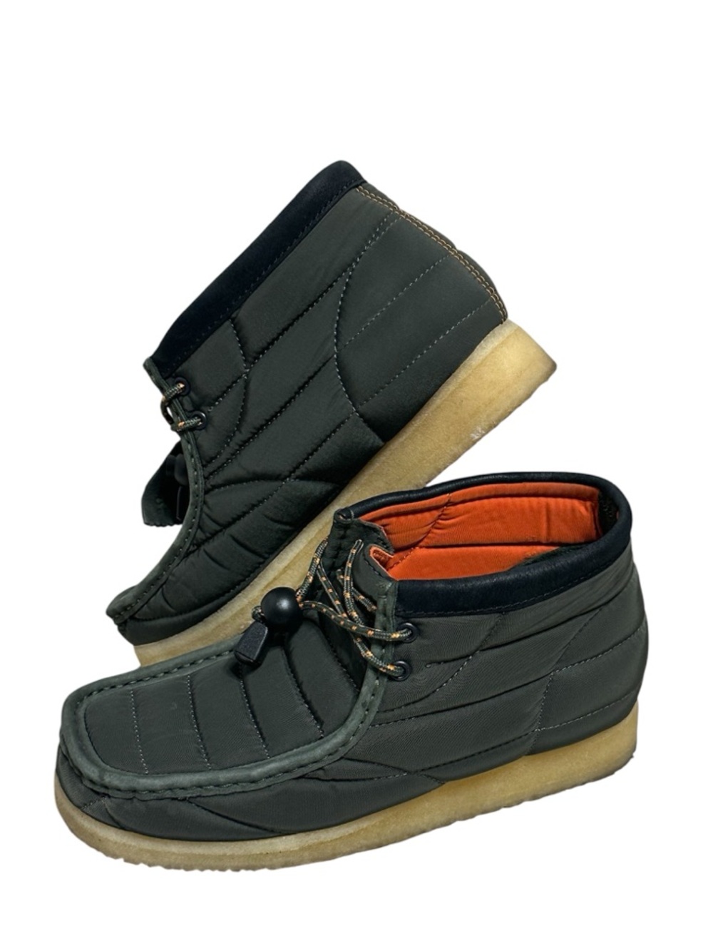 Clarks Originals Wallabee Boot
Khaki Quilted Green limited edition size 8 men’s